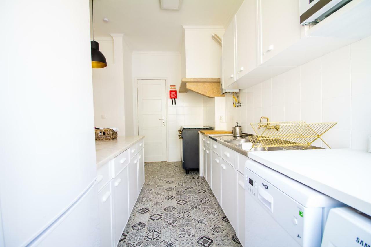 Avenidas Cozy Apartment Lisbon Bagian luar foto