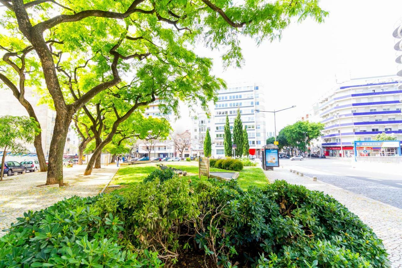 Avenidas Cozy Apartment Lisbon Bagian luar foto